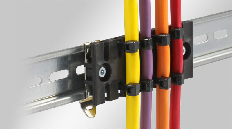 SF|ZL Strain Relief Plates Pluggable on TS35 Rails